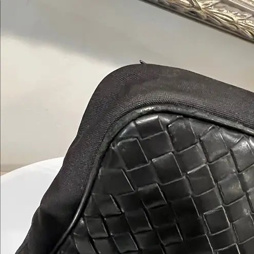 Bottega Veneta Black Intrecciato Clutch Bag / Makeup Case - piping breakthrough