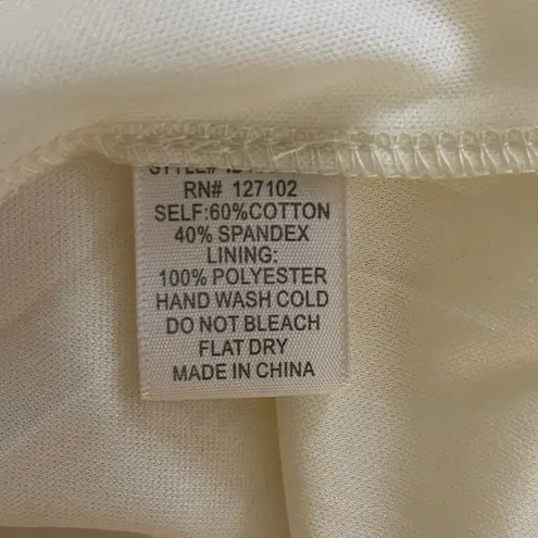 Pink Owl NWT! Women’s cream colored v-neck 3/4 sleeve lace dress Small