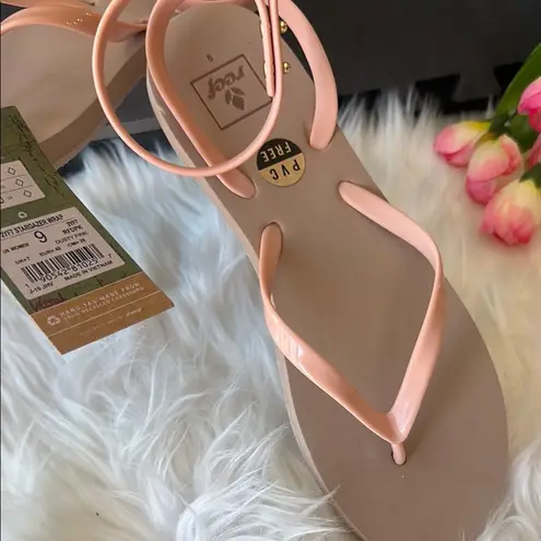 REEF Pink and Cream Sandals with Strappy Design