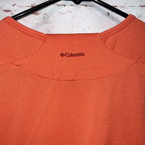 Columbia  womens sportswear titanium Omni dry orange short sleeve top hiking Med