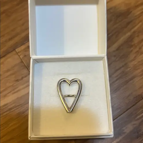 E.M. Heart Motif Single Ear Cuff Silver 925 2303