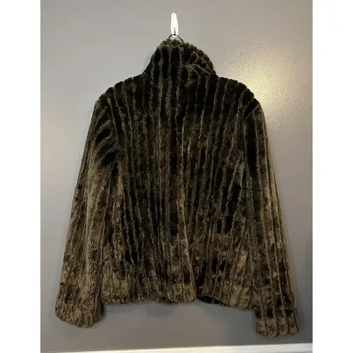 White Stag Faux Fur Jacket Womens Large Brown Button Front Lined Pockets Warm