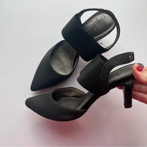 Life Stride Solace Black Heeled Slingback Pumps – Size 6