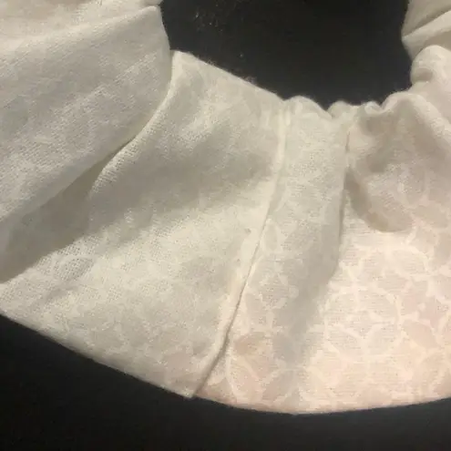 Handmade SCRUNCHIES 3/$8 or 5/$11!