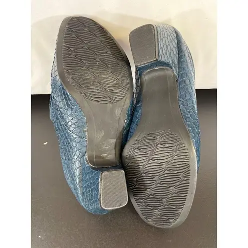 Rialto Comfort Vette Womens Blue Croc Print Mules Size 9.5M SKU 6421
