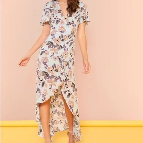 ✨2xHP✨Petal Sleeve Wrap Dip Hem Dress✨ Purple Size M