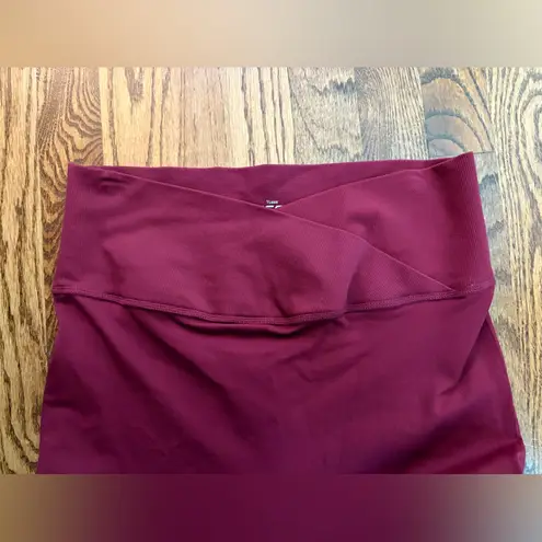 SHEFIT Boss V Cross Waist Seamless 7/8 Leggings Wine Plum Size 1 Luxe (1X/16) Purple