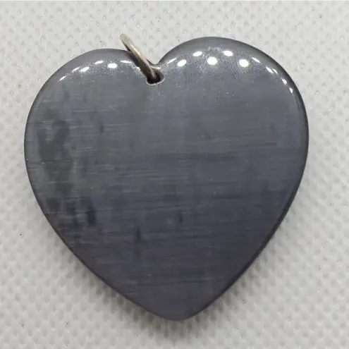 Gray Cat's Eye Heart Pendant Black