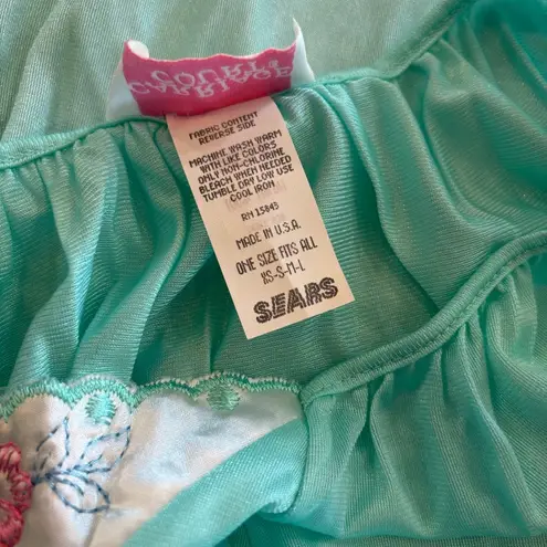 Sears Vintage Nightgown Carriage Court Nylon Embroidered One Size Fits Most Xs