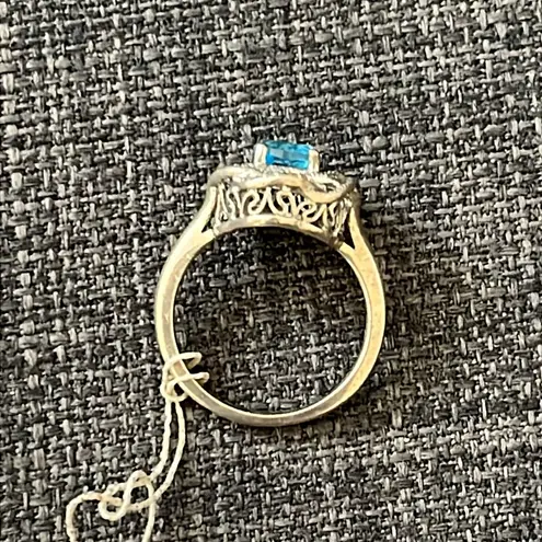 Simply Vera Wang Blue Topaz glitzy ring Silver