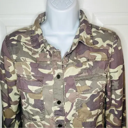 Velvet Heart Camo Button Down Shirt Bottom Ruffle Green S