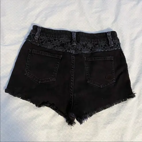 LF  Carmar Denim shorts crochet pattern size 26