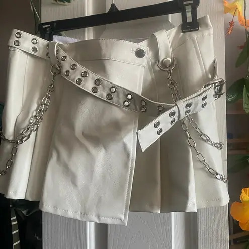 Dolls Kill White Pleated Mini Skirt W/Chains Current Mood  Vegan Leather Sz Large