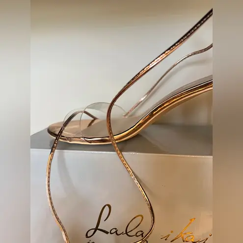 Lala Ikai Golden Strappy Open
Toe Rhinestone Block Heels
Party Shoe Gold Size 7