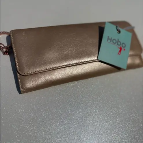 NWT HOBO Elegant Metallic Wallet Silver