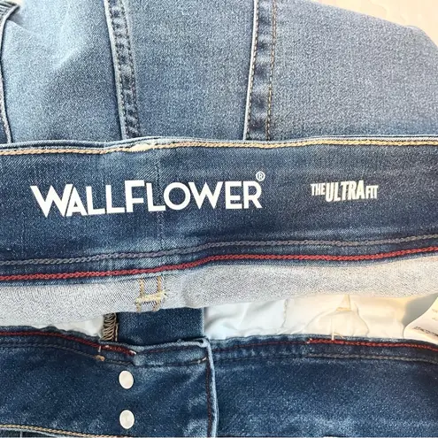 WallFlower Womens Plus Sz 22 Jeans The Ultra Fit Insta Soft Juniors Cropped 90s Blue