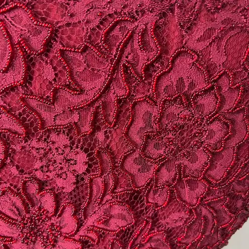 Ricki Freeman Teri Jon Nites beaded top Red Size 4