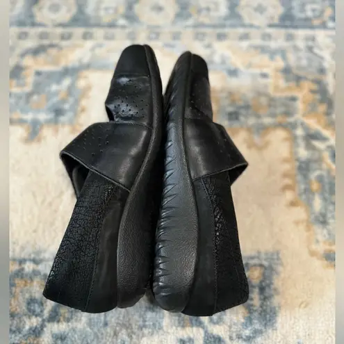 Naot Aroha Suede Leather Shoes size 38/7 Black