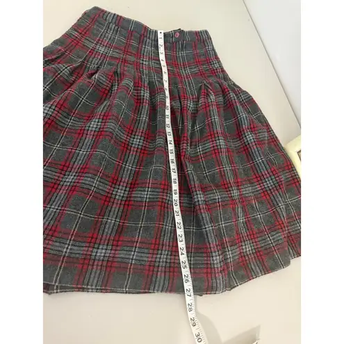 Vintage Scottish Wool Gray Red Holiday Tartan Plaid Pleated A