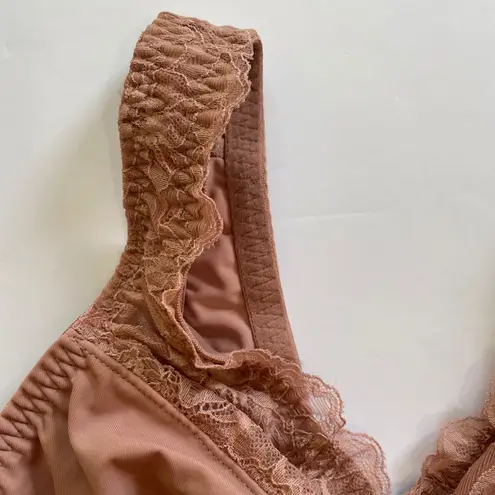 Breezies Lace Trim Bra Wireless Comfort Support M Bralette Smooth Lace Delicate Brown Size M