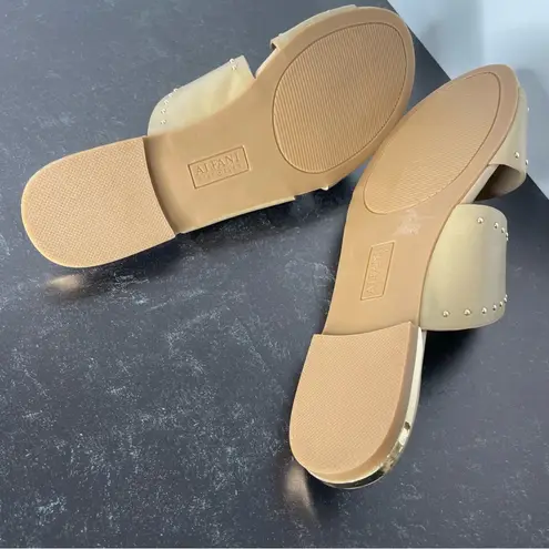 Alfani Women’s Danicah Studded Flat Sandals Nude Sz 9.5