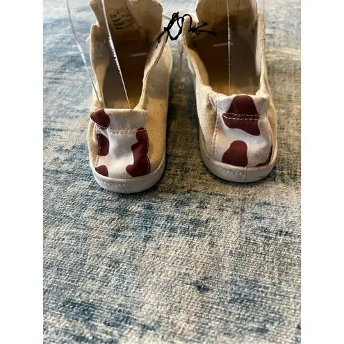 Olivia Miller Ivory White Textile Upper Cow Print Sneaker Size 6