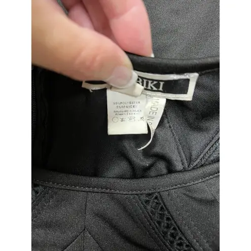 NIKIBIKI Womens Small Career Dress Sheath Sleeveless Round Neck LBD Black