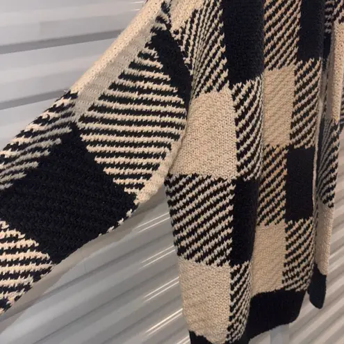 Bachrach Black & Beige Checkered Crew Neck Sweater M Size M