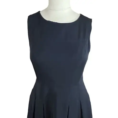 Shoshanna Dress Women’s Size 6 Navy Blue Classic Sleeveless Pleated Stretch