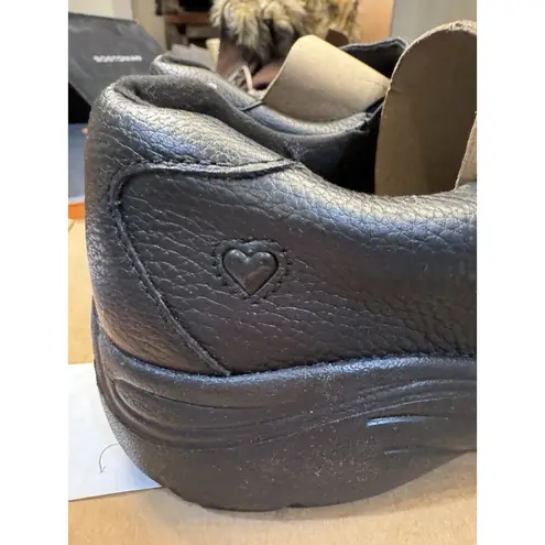 Nurse Mates Women's Slip On Meredith Slip-Resistant Leather Black Size 8