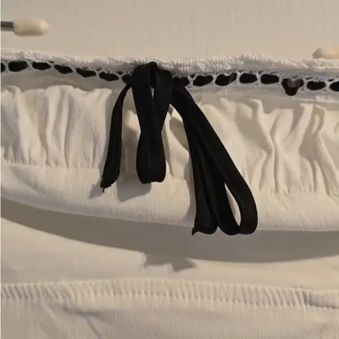 Elegant White Strapless Eyelet Crop Top Size undefined