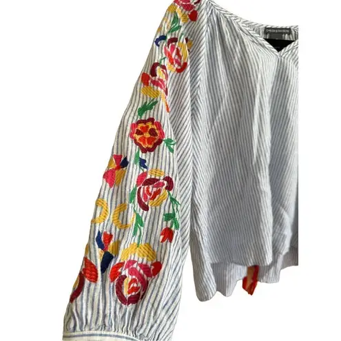 New Chelsea & Theodore Blue Chambray Stripe Embroidered White Top linen blend Wo Size M