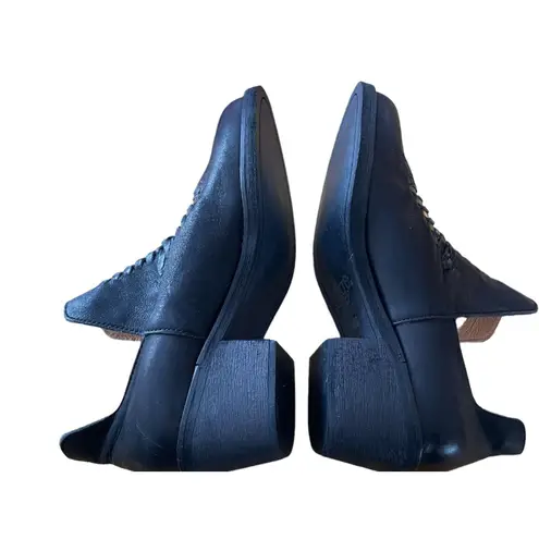 Latigo Kick Woven Split Shaft Heeled Bootie Women Size 6 M Black Slipon Western