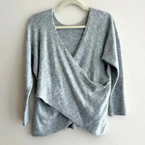 Pure / US Collection Grey Cross Front Sweater, Cozy Trendy Fall Knit, Medium Gray