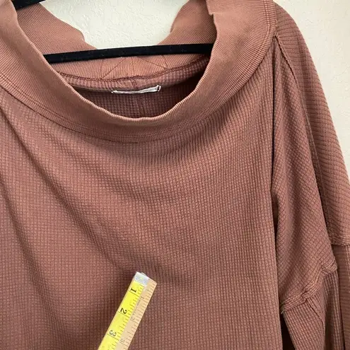 Free People  We The‎ Free Close To You Off The Shoulder Pullover in Fired Brown S