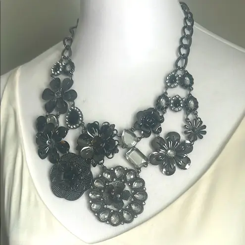 Chic Statement Gunmetal Black and Silver Chunky Floral Rhinestone Bib Necklace Gray