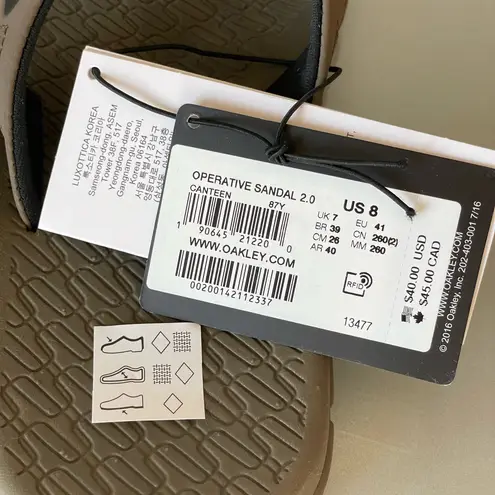 Oakley Operative Sandal 2.0 Men’s Size 8 Canteen Brown Flip Flops – Brand New with Tags