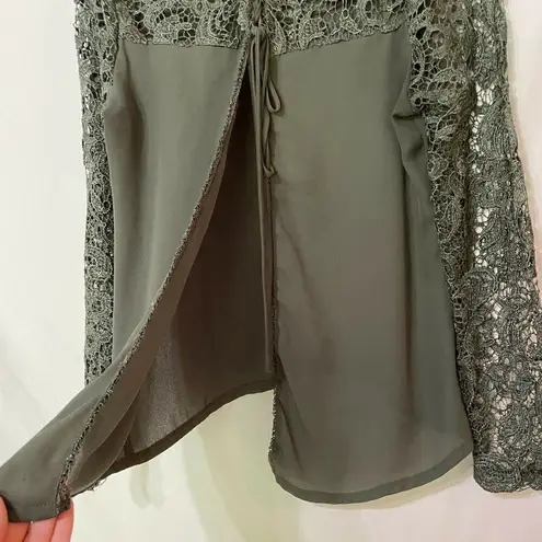 Lulumari Olive Green Round Neck Crochet Blouse L