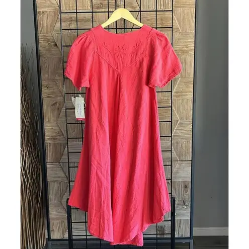 NWT Manta Del Lago Womens Short Sleeve Dress Size Medium Peach Pointed Hem Orange