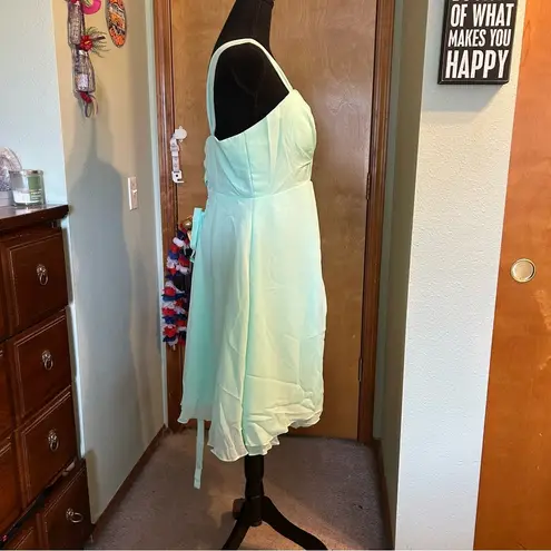 NWOT mint green sleeveless formal dress with sheer jacket rhinestone brooch 14