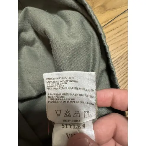 Ymi Green Cargo Vest Style V1237 Size Medium Camo Pockets Zip Pockets Hooded