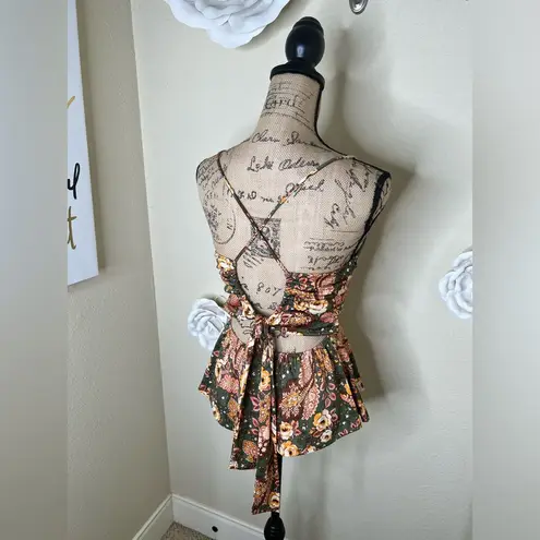 Lily White Spaghetti Straps Open Back Green Floral Peplum Tank Top Sz M