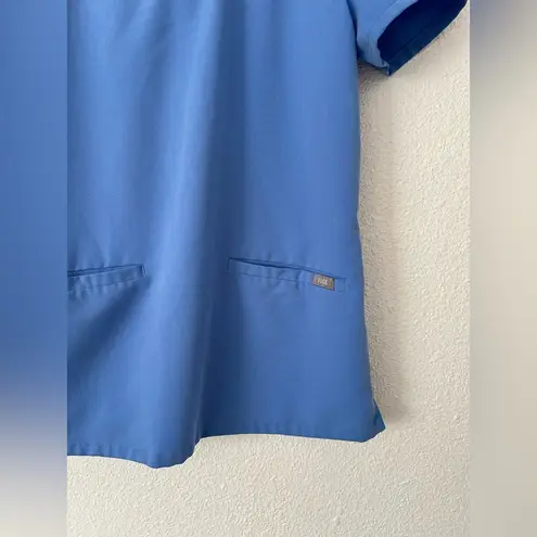 FIGS  Womens Capri Blue Casma-Three Pocket Scrub Top sz XS