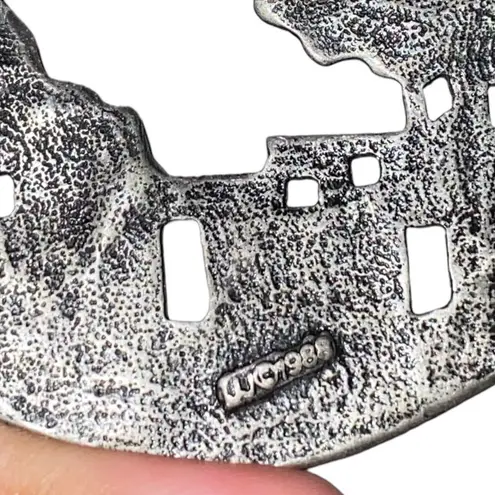 Vintage 1988 JJ 3D Building Pewter Silver Tone Pueblo Adobe Scene Pin Brooch