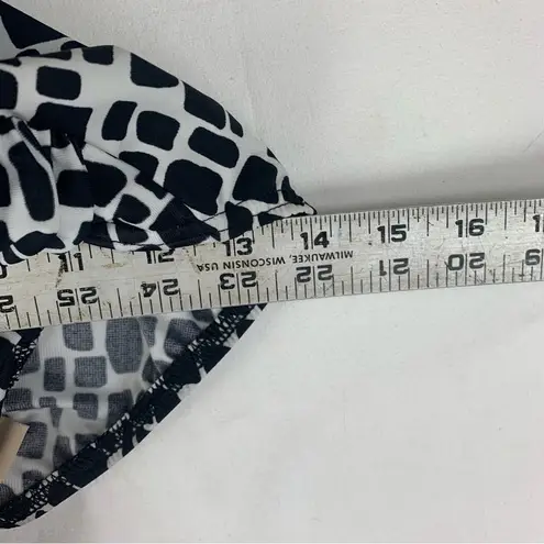 MiracleSuit size 10 medium Black white pattern one piece swim suit bathing slim