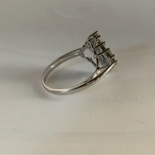 SOLID WHITE GOLD GENUINE DIAMOND .67 CTW INVISIBLE SET PRINCESS CUT RING (7)