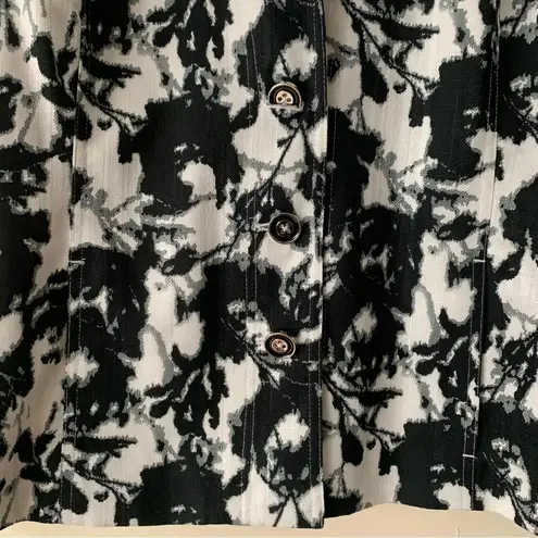Laura Ashley NWT Palm Beach Black & White Floral Blazer Size M