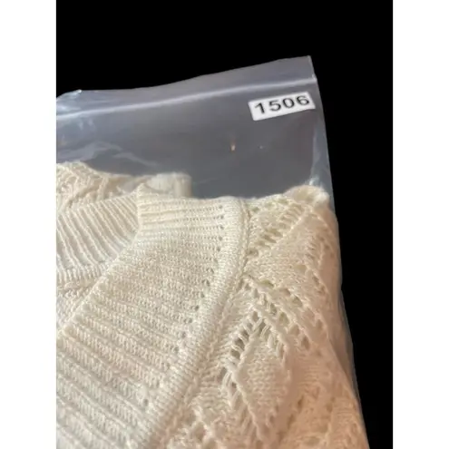 VTG Only Necessities Cream Open Knit Short Sleeve V