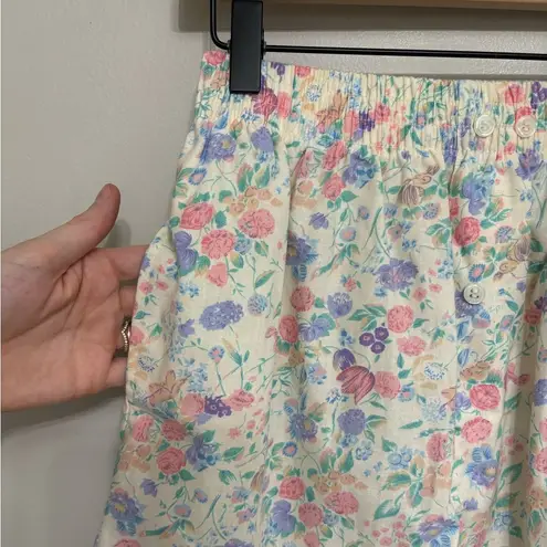 American Vintage Vintage Pastel Floral Pull-On Elastic Waist High Rise Shorts