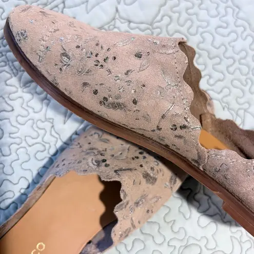 KLUB NICO Georgette Made in Spain Scalloped Flat ~Pewter Floral Sz EU 36 US 6 Tan